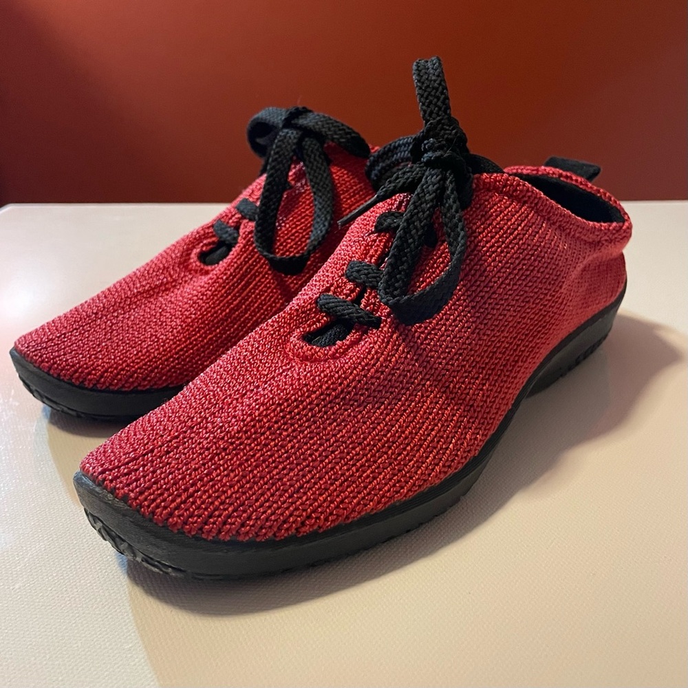 Arcopedico Women’s Red Knitted Mesh Comfort Arch Support Lace Up Shoes